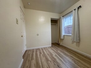 241 W Hawthorne St in Eureka, CA - Building Photo - Building Photo