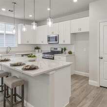 1023 Mustang Trail in Granbury, TX - Building Photo - Building Photo