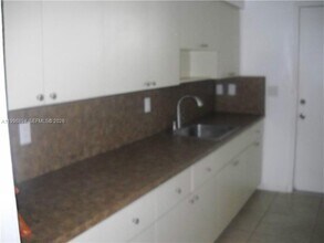 1040-1092 92nd St in Bay Harbor Islands, FL - Building Photo - Building Photo