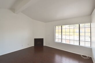 5744 Colfax Ave in Los Angeles, CA - Building Photo - Building Photo