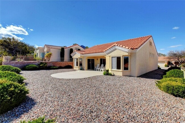 10713 Grand Cypress Ave