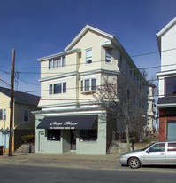 284 Columbia St in Fall River, MA - Foto de edificio - Building Photo