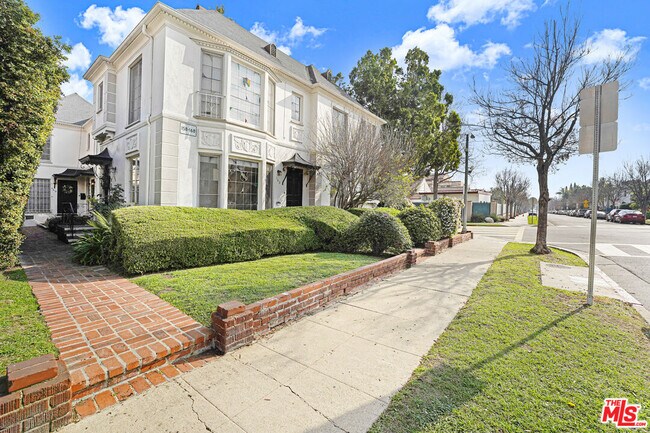 158 S Elm Dr in Beverly Hills, CA - Building Photo - Building Photo