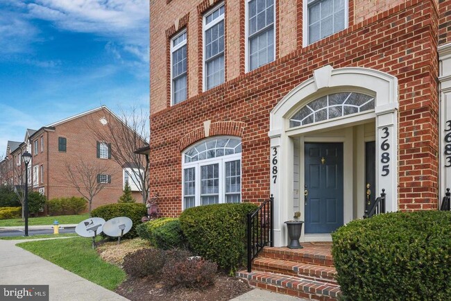 property at 3687 Spring Hollow Ln