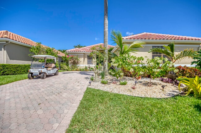 10080 Dover Carriage Ln in Wellington, FL - Building Photo - Building Photo