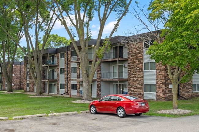 The Edge Apartments in Mankato, MN - Foto de edificio - Building Photo