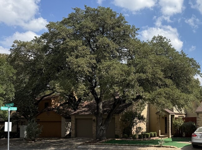 9314 Whisper Pt in San Antonio, TX - Building Photo - Building Photo