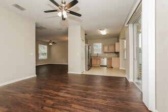 233 Bluff Pass Dr in Eustis, FL - Building Photo - Building Photo