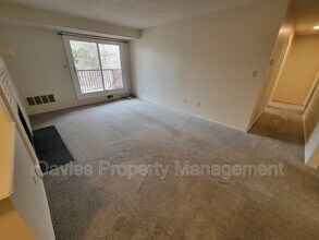 45 Akins Dr in St. Albert, AB - Building Photo - Building Photo