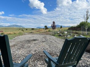 83 Windy Hills Rd in Livingston, MT - Building Photo - Building Photo