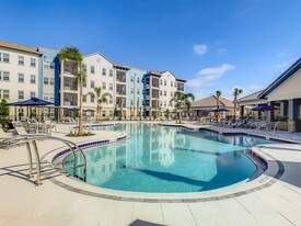 Bayfront On Sand Lake Apartments