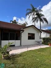 23128 Barwood Park Ln in Boca Raton, FL - Foto de edificio - Building Photo