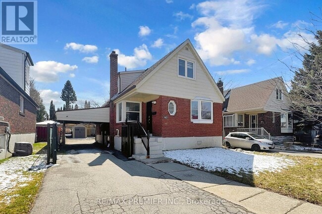 47 Amsterdam Ave in Toronto, ON - Building Photo - Building Photo