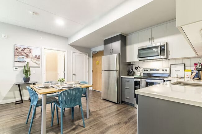 property at 160 Sherwood Forest Sq