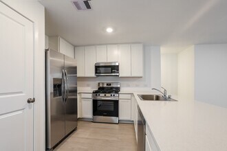 10819 Bird Of Paradise Ln in Houston, TX - Building Photo - Building Photo