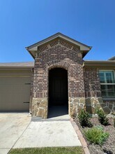 5313 Davenport Ln in Denton, TX - Building Photo - Building Photo