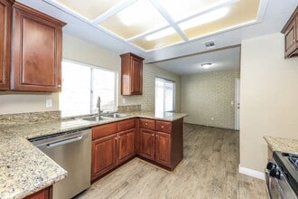 8775 Buckeye Ct in Fontana, CA - Building Photo - Building Photo