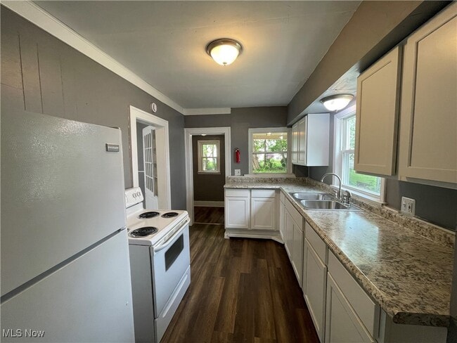 730 Noble Ave in Akron, OH - Building Photo - Building Photo