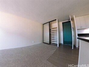 1122 Elm St in Honolulu, HI - Building Photo - Building Photo