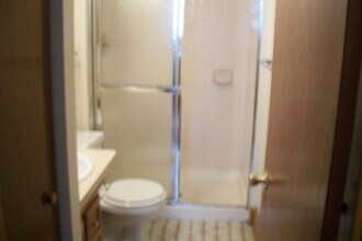 1337 W Wolfram St, Unit 2R in Chicago, IL - Building Photo - Building Photo