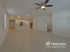 2466 Peace Of Mind Ave in Kissimmee, FL - Building Photo - Building Photo