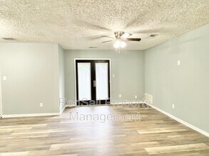 1449 Longdale Dr in Norfolk, VA - Building Photo - Building Photo
