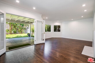 161 N Hamel Dr in Beverly Hills, CA - Building Photo - Building Photo