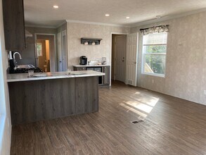 2042 Marmoor Dr in Shelby Township, MI - Building Photo - Building Photo