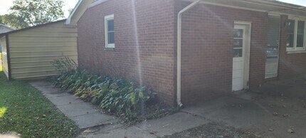 113 S Broadview Cir Dr in Princeton, IN - Building Photo - Building Photo