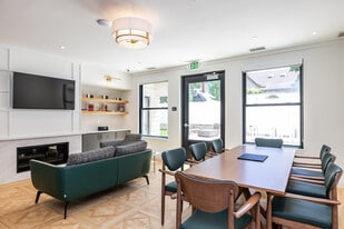 The Fitz in Milwaukee, WI - Building Photo