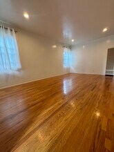 1147 Van Buren Ave in Los Angeles, CA - Foto de edificio - Building Photo