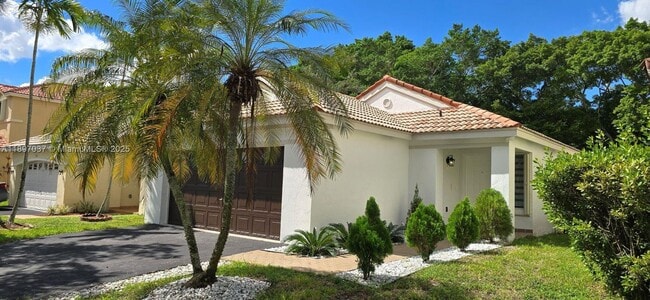 591 Talavera Rd in Weston, FL - Building Photo - Building Photo