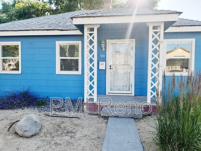 321 Fodrin Wy in Sparks, NV - Building Photo - Building Photo