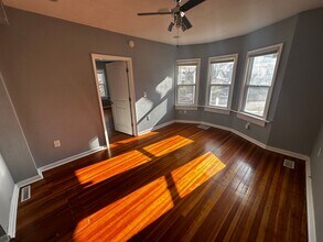 215 E Cherry St in St. Joseph, MO - Building Photo - Building Photo