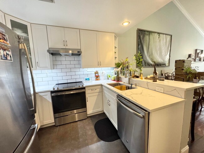 7174 Sportsman Dr in North Lauderdale, FL - Building Photo - Building Photo