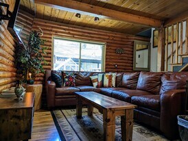 2975 Nevada Ave in South Lake Tahoe, CA - Building Photo