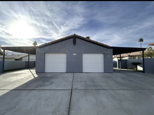 28670 Landau Blvd, Unit A in Cathedral City, CA - Foto de edificio - Building Photo