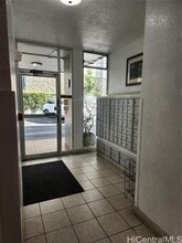 620 McCully St in Honolulu, HI - Building Photo - Building Photo