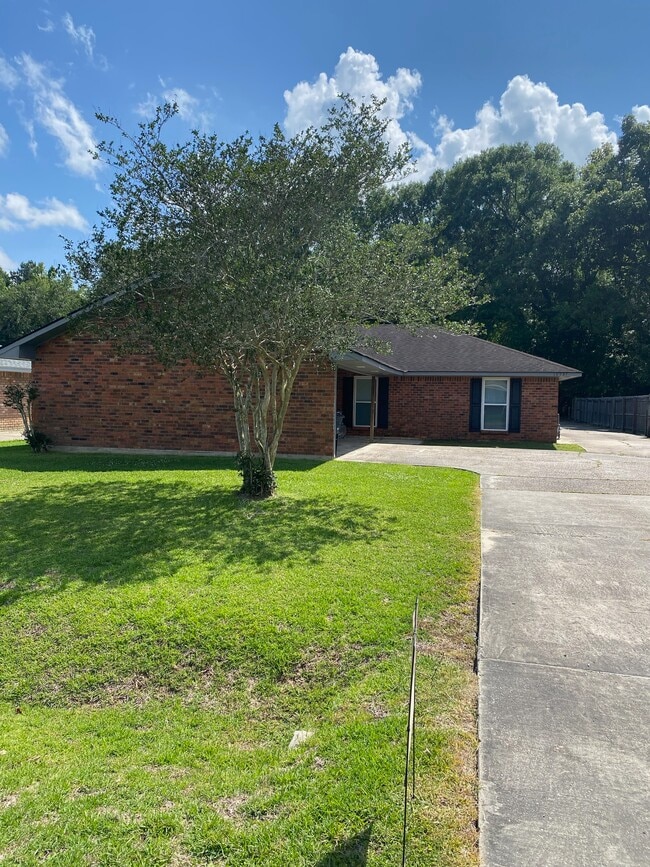 property at 10937 Carmel Dr