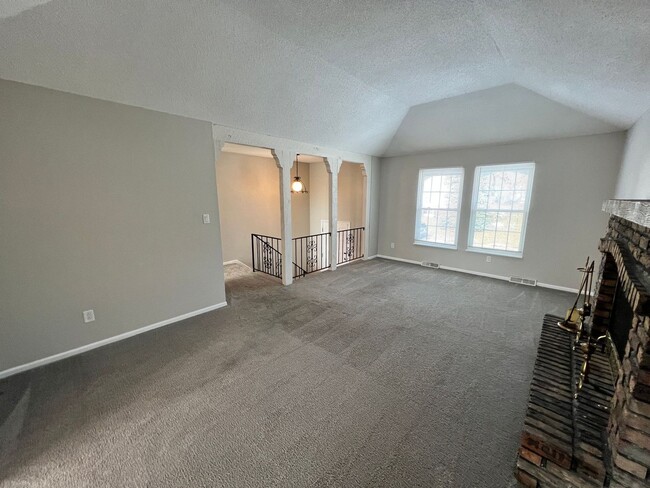 16929 E 3rd St S in Independence, MO - Building Photo - Building Photo