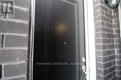 property at 33 Creekbank Rd