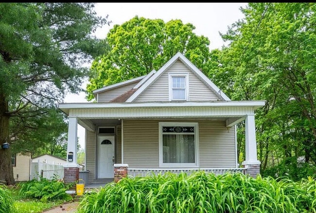 property at 631 Vine St