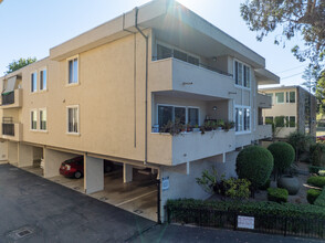 Camino Commons in Burlingame, CA - Foto de edificio - Building Photo