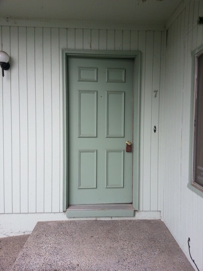 property at 7 NE D St