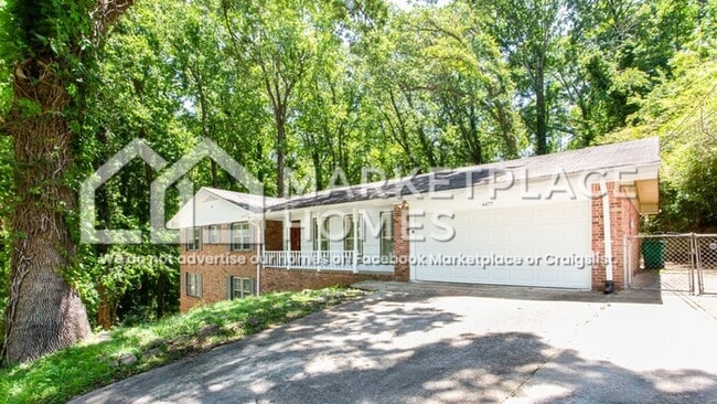 4477 Glenhaven Dr in Decatur, GA - Building Photo - Building Photo