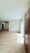 11618 Gorham Avenue LLC in Los Angeles, CA - Building Photo - Interior Photo