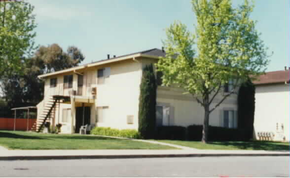 2104 Spanos St in Antioch, CA - Building Photo - Building Photo