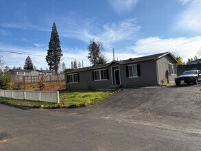 7045 Molokai Dr in Paradise, CA - Building Photo - Building Photo