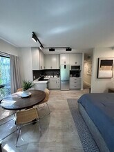 13334 Polo Club Rd in Wellington, FL - Foto de edificio - Building Photo