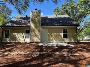301 Shelby Forest Dr in Chelsea, AL - Building Photo - Building Photo